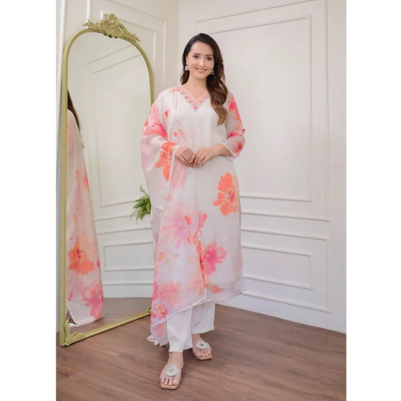 White Kurta Suit - Pink Flower Wisper - Mocna